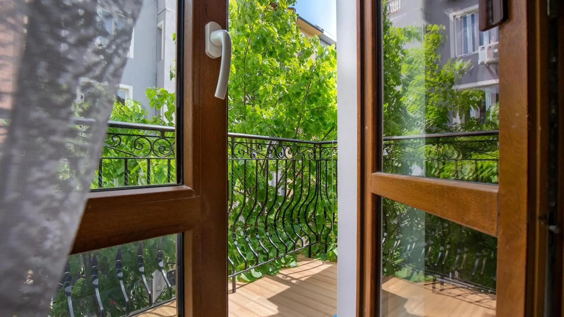 En-Suite Rooms: Novа Guesthouse In Sofia Center 2*,