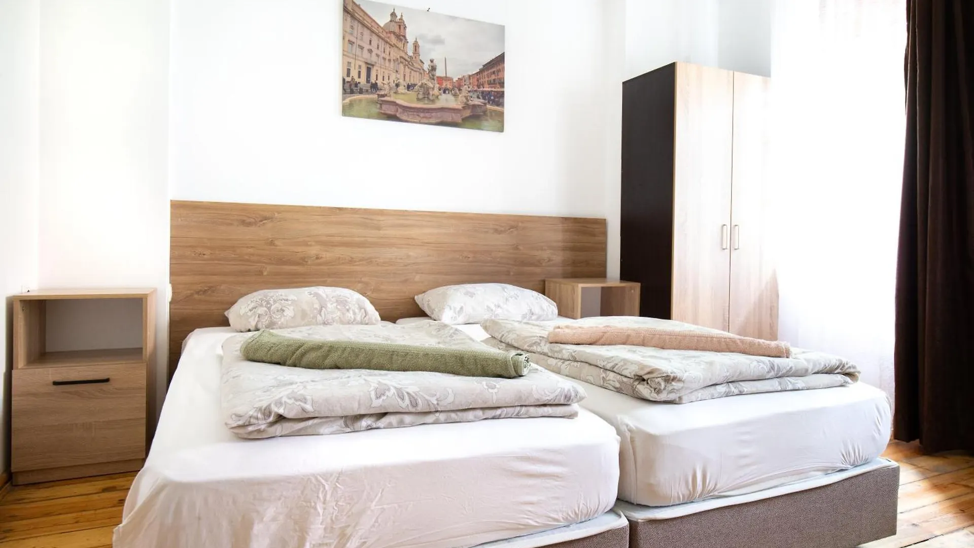 En-Suite Rooms: Novа Guesthouse In Sofia Center